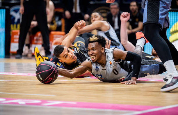 脆利落的胜 脆利落的胜